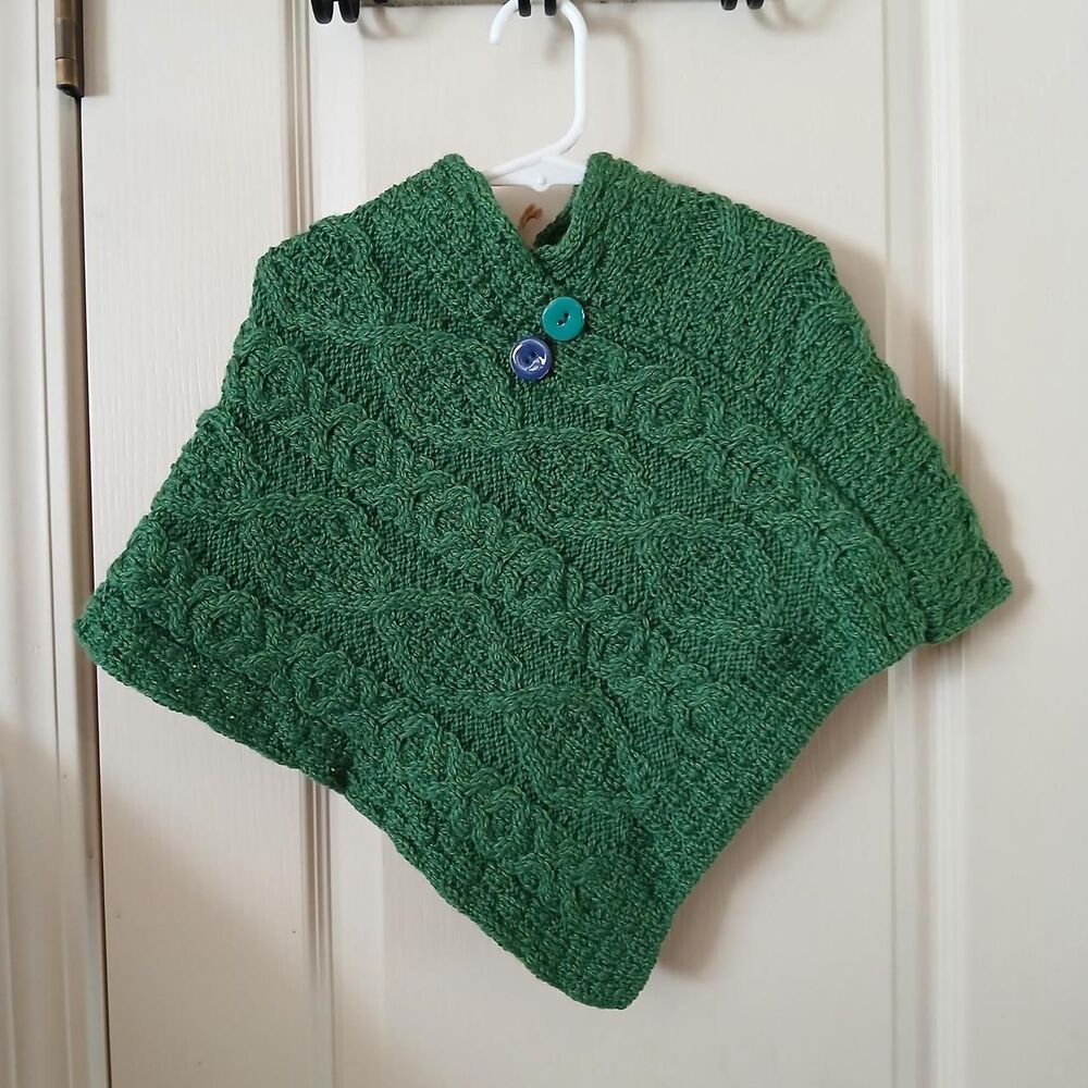NWT Green Cable Knit Aran Sweater Market 100% Merino Pure New Wool Kids Poncho S